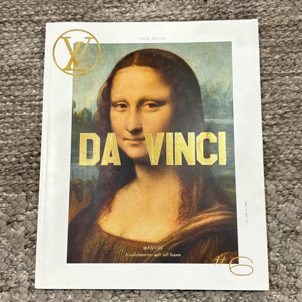 🏡Louis Vuitton The Book #6 White Cover with Gold Lettering and Mona Lisa Print